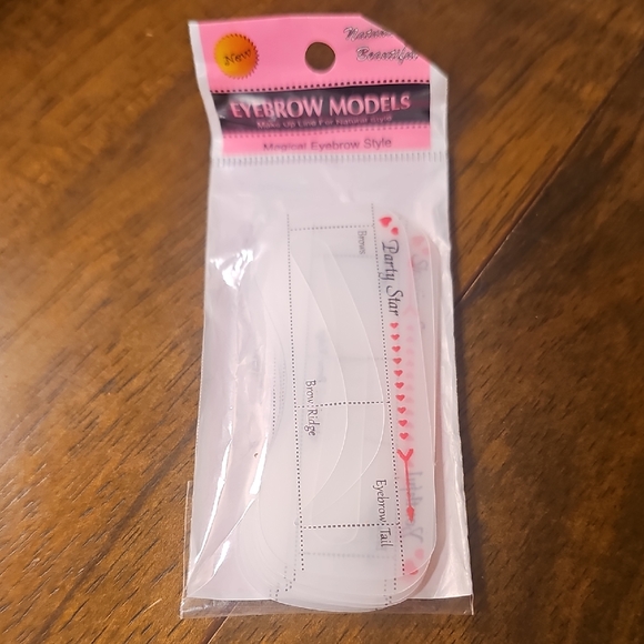 MAGICAL EYEBROW STYLE Eyebrow Stencils - Picture 2 of 9